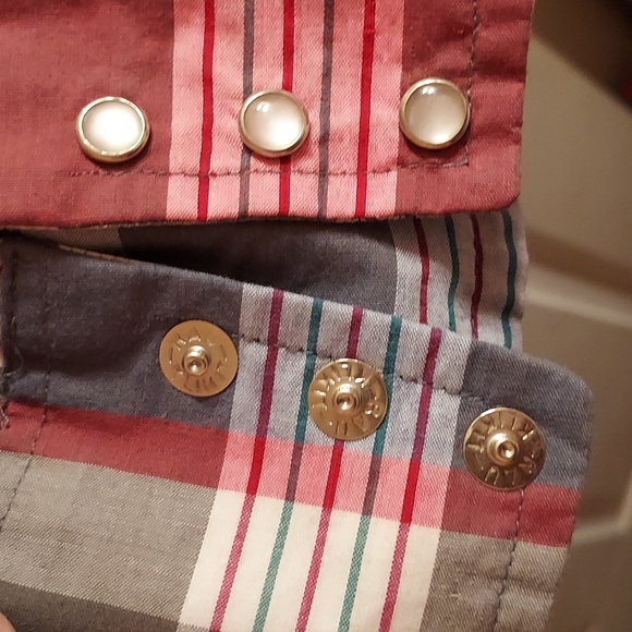 Wrangler Plaid Shirt with Pearl Snaps,Size 16 neck x 35 incheslong sleeves multi - Picture 8 of 9